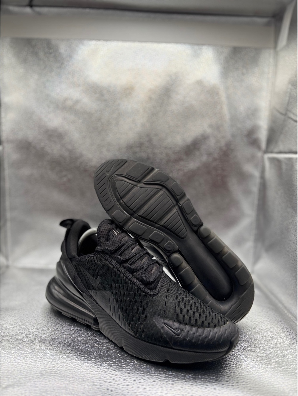 Nike air max 270 triple black
